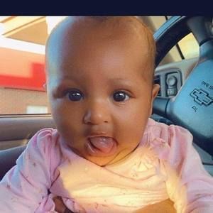 Meet your Posher, Leticia